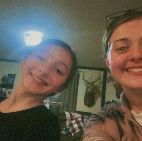 Meet your Posher, Macy - Picture 3 of 9